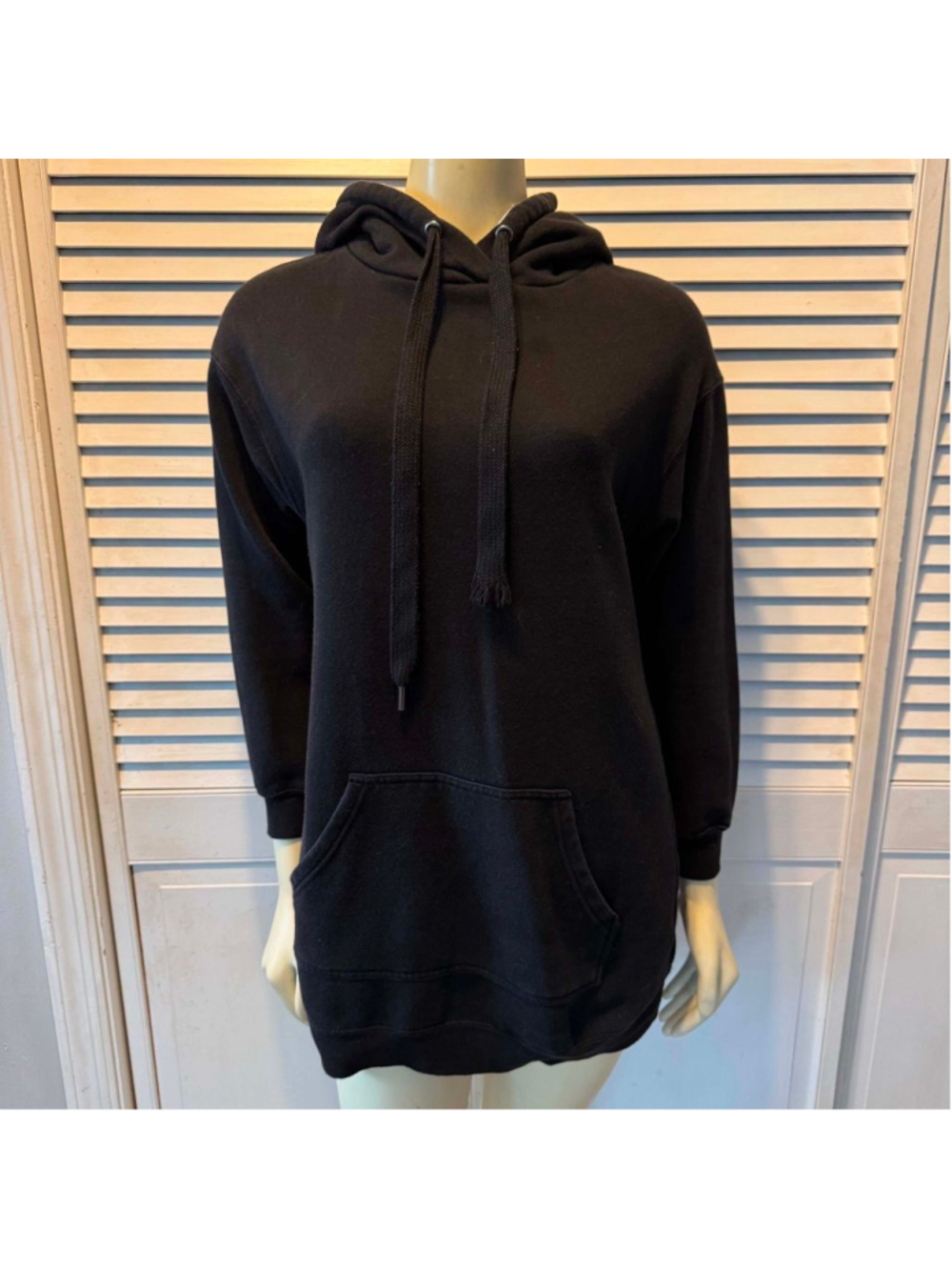 Juniors No Boundaries Black Hoodie S (3-5)